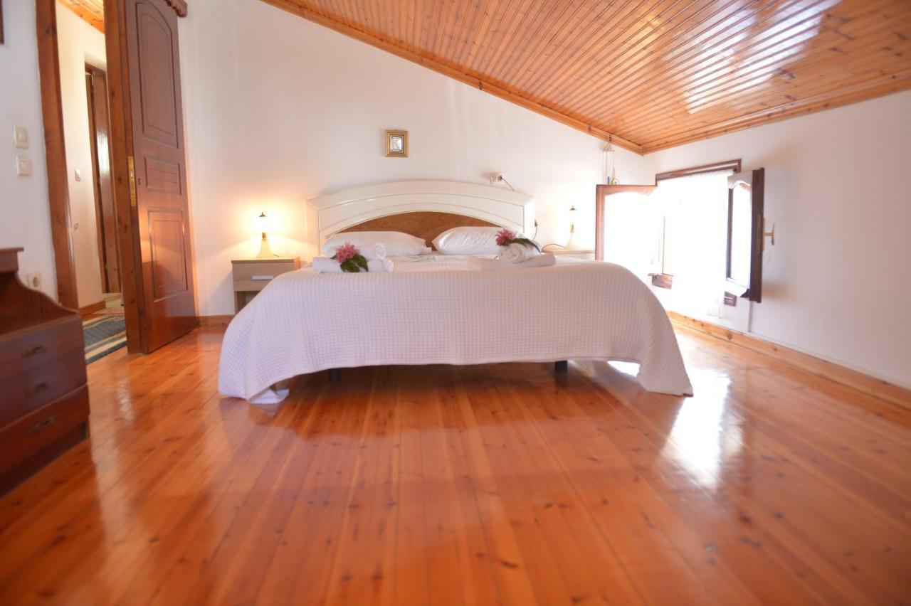 Villa Eleni Peritheia Agios Spyridon  Esterno foto