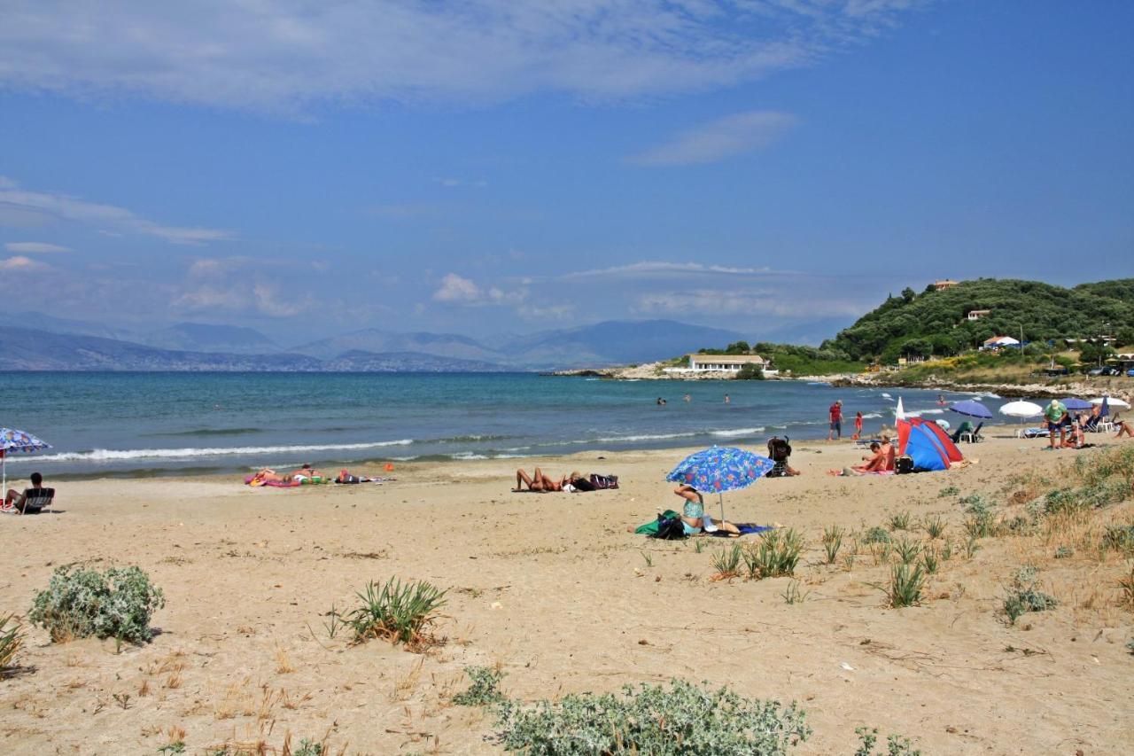 Villa Eleni Peritheia Agios Spyridon  Esterno foto