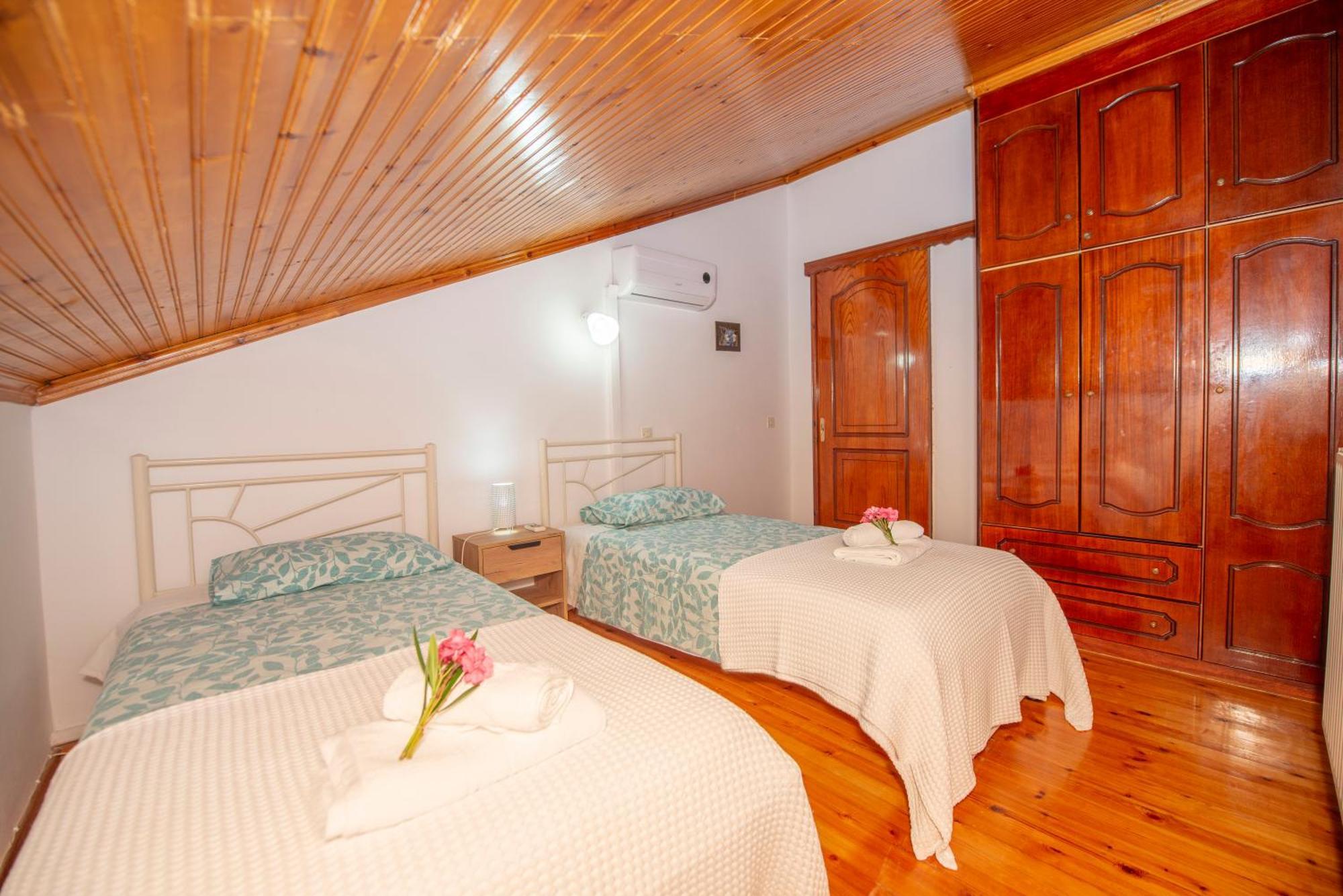 Villa Eleni Peritheia Agios Spyridon  Esterno foto