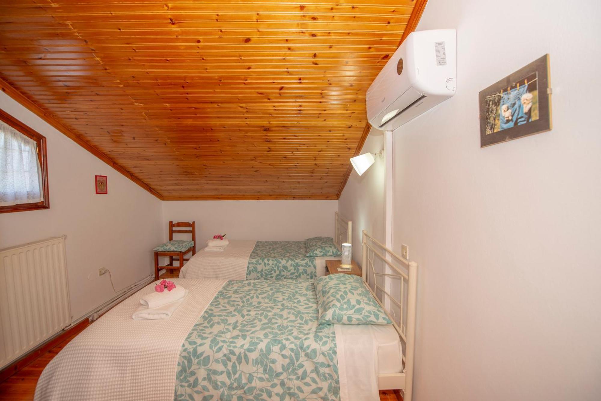 Villa Eleni Peritheia Agios Spyridon  Esterno foto