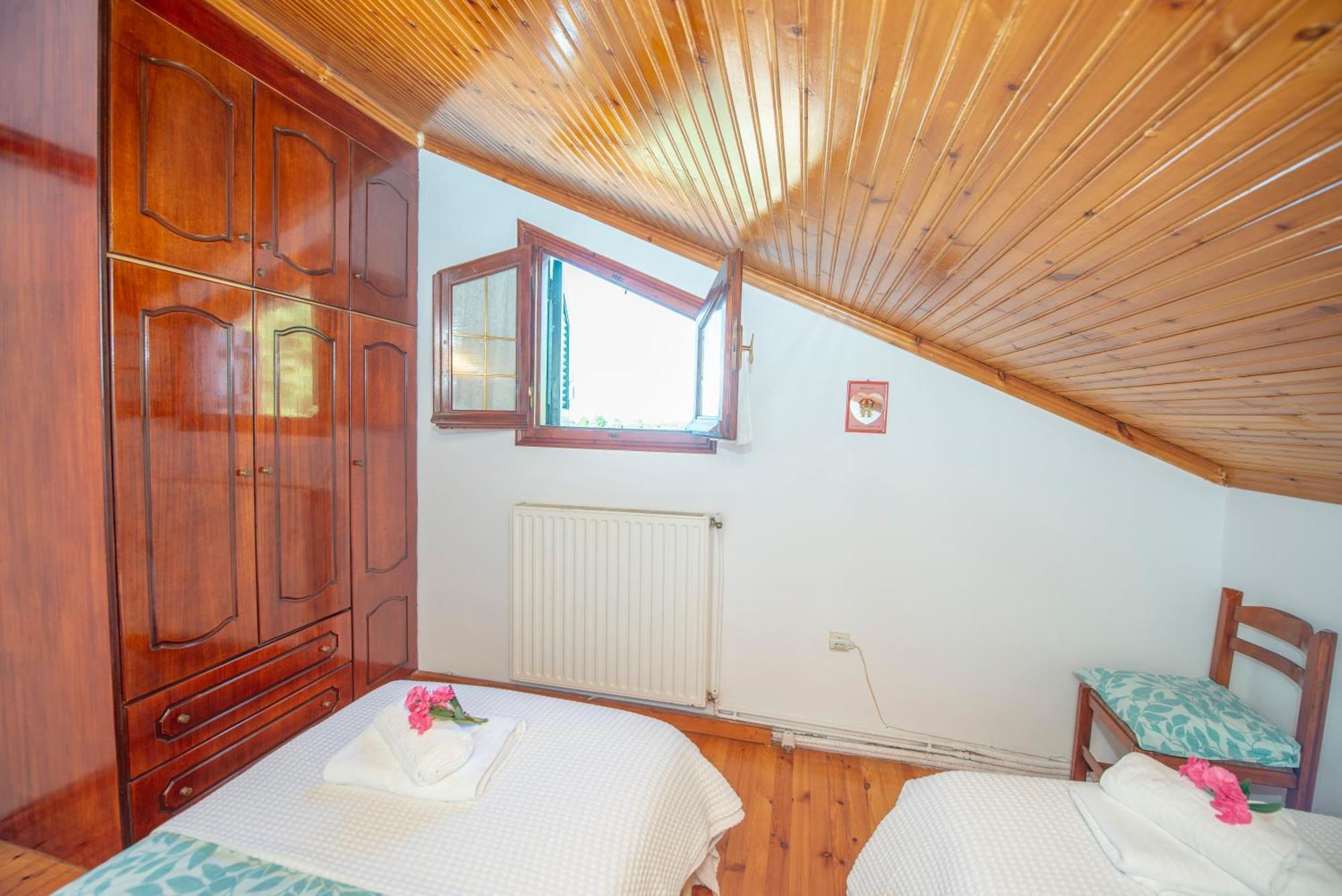 Villa Eleni Peritheia Agios Spyridon  Esterno foto